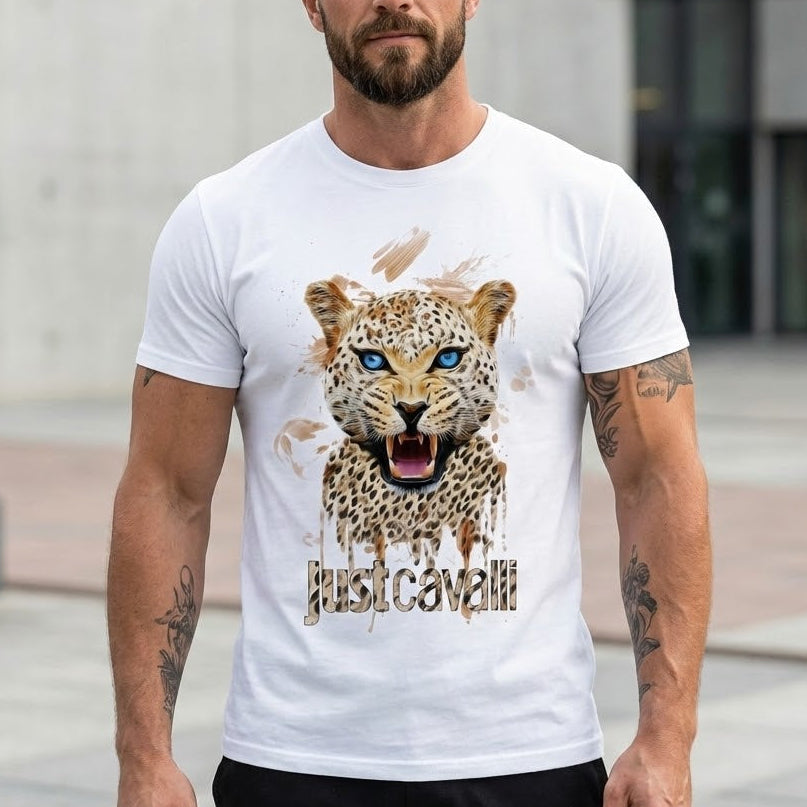 Купете мъжка тениска Just Cavalli в бяло. Смел дизайн с леопард и сини очи. Първокласна материя и уникален стил. Поръчайте с преглед и тест!