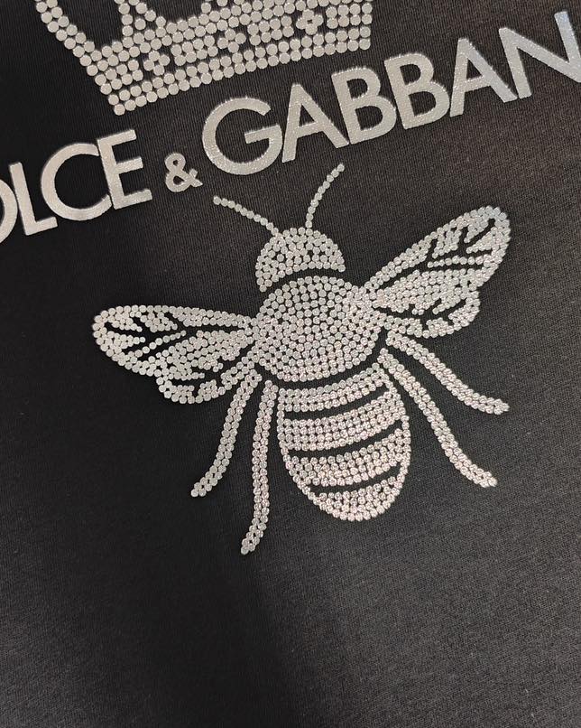 Тениска със сребърен принт DG08