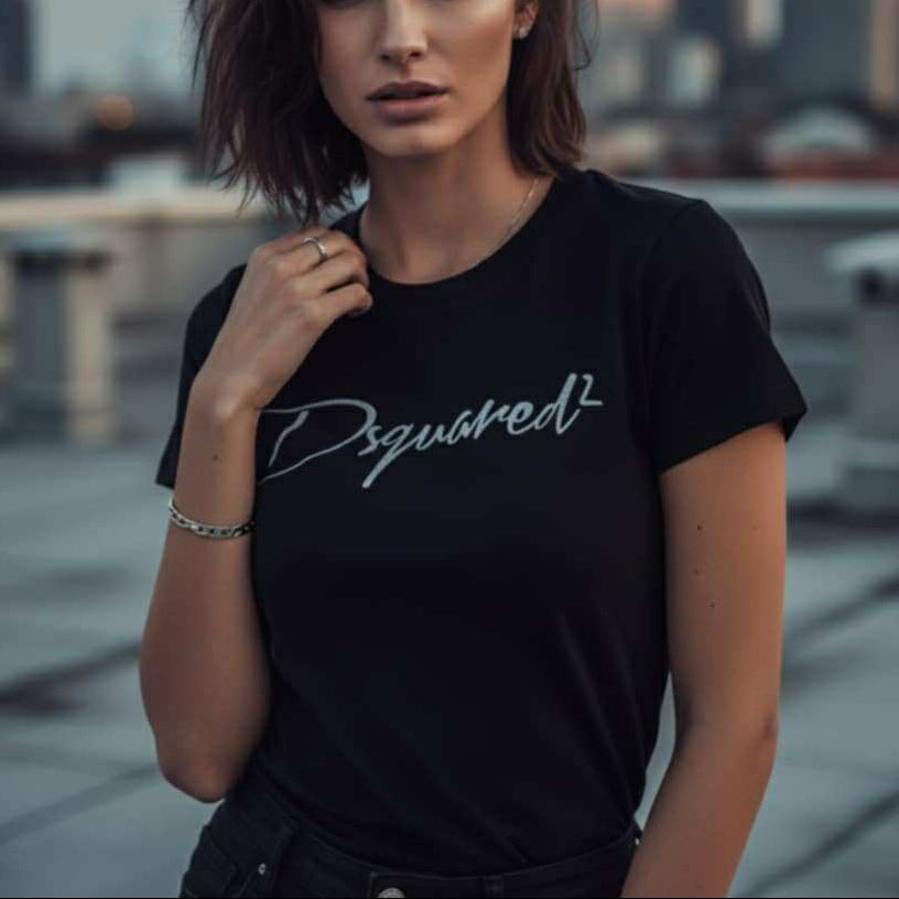 Тениска със сребърен принт DSQ28