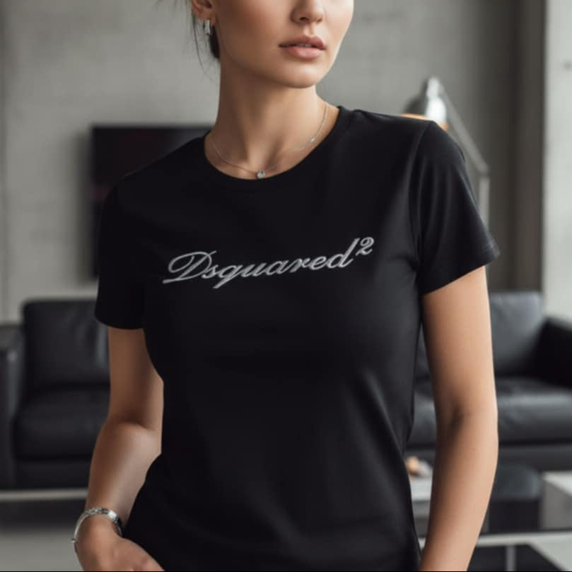 Тениска със сребърен принт DSQ64