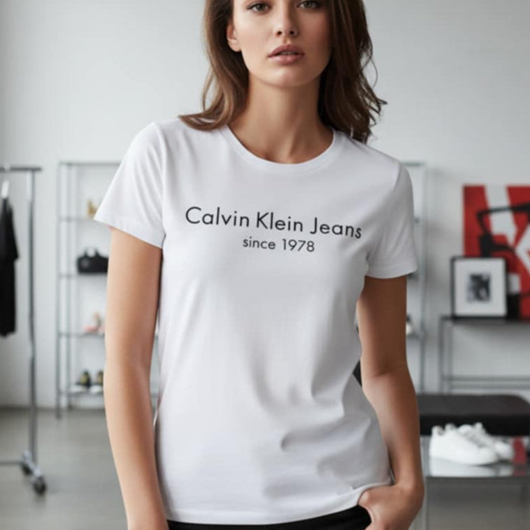 Тениска с принт CK4023 - FashionVibe