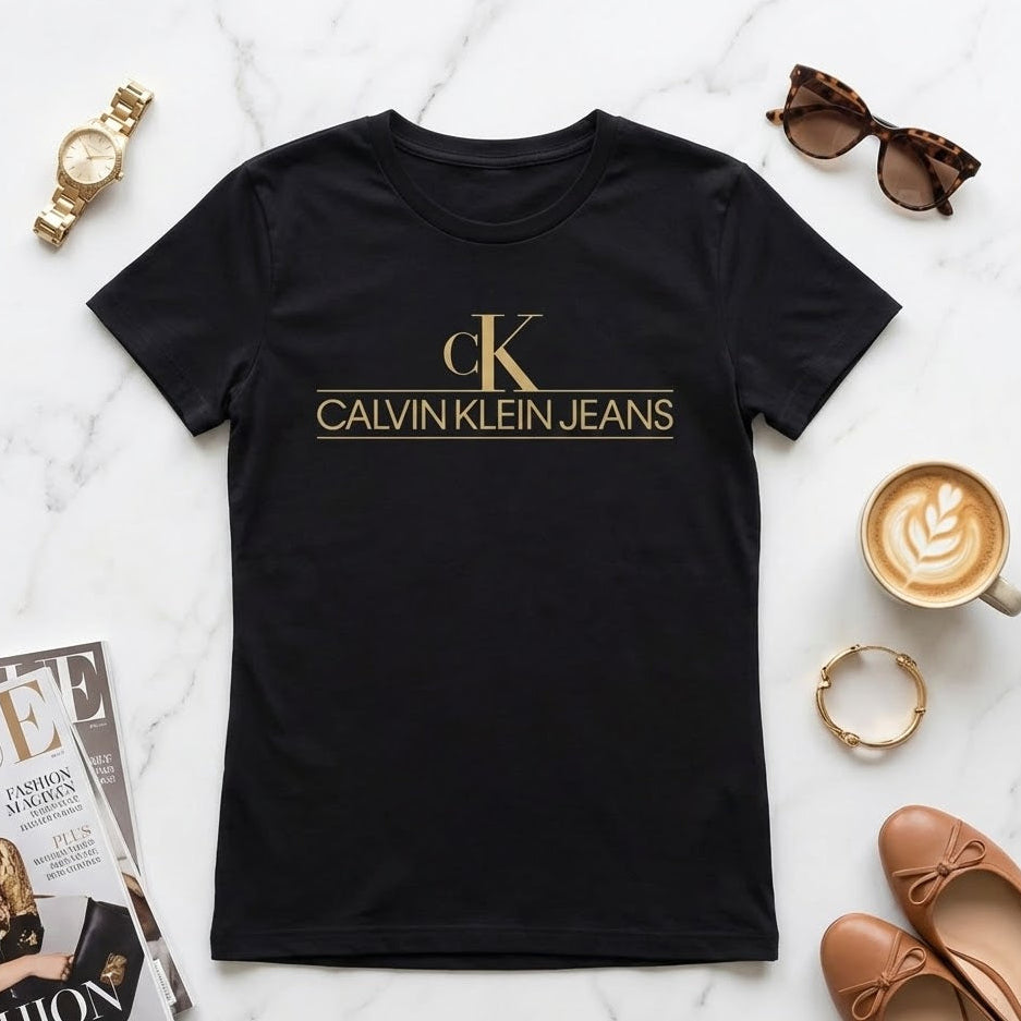 Тениска със златен принт CK4017